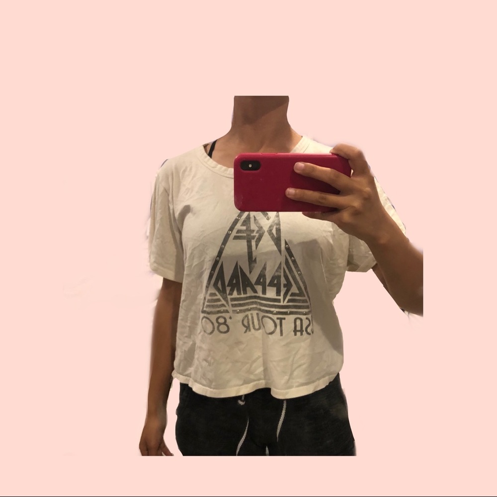 AE T-shirt - Picture 2 of 3